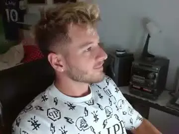 Chaturbate Free Live Porn of freddy_star