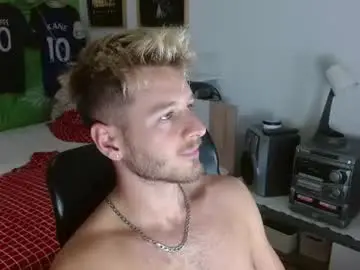 Chaturbate Sex Cam of freddy_star