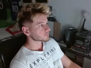 Chaturbate Best live sex cam show of freddy_star