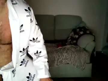 Chaturbate Sex Chat of little_bitch_09