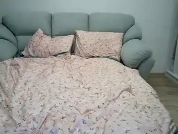 Chaturbate Free Porn Cam of little_bitch_09