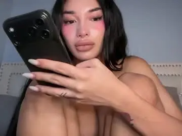 Chaturbate Live Sex Cam of louiseelizabeth