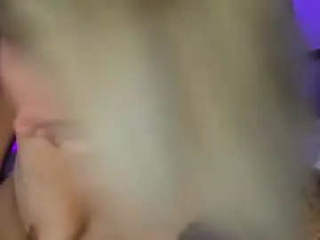 Chaturbate Live Porn of yogimilflover
