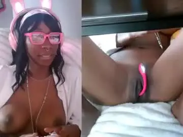 Chaturbate Free Porn Cam of alys_at_college