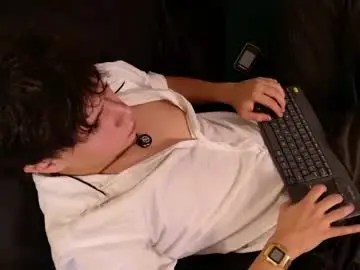 Chaturbate Free Porn Cam of edward_saenz_oa