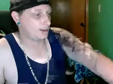 Chaturbate Live Porn of edwardaims_2please