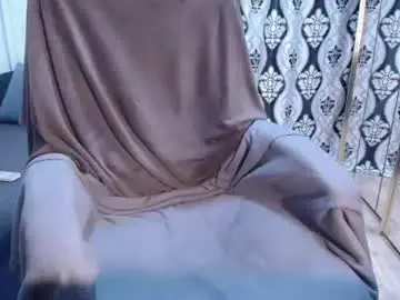 Chaturbate Watch Live Sex Cams of nicky_38hhugetits