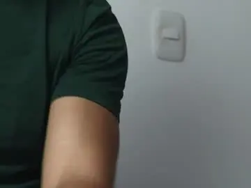 Chaturbate Live Sex of alexxx__01