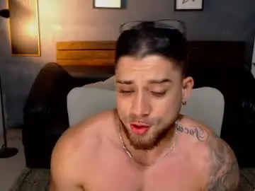 Chaturbate Sex Cam of mike_montoya