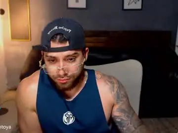 Chaturbate Private Sex Chat of mike_montoya