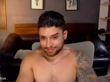 Chaturbate Free Live Porn of mike_montoya