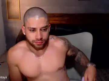 Chaturbate Live Porn of mike_montoya