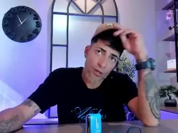 Chaturbate Live Sex Cam of drakeneumann