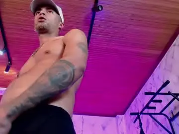 Chaturbate Free Live Porn of drakeneumann