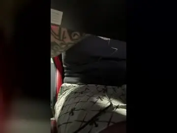 Chaturbate Live Porn of jamezmorales97