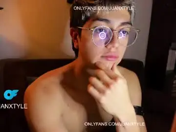 Chaturbate Sex Chat of juancamroom
