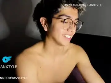 Chaturbate Free Porn Cam of juancamroom