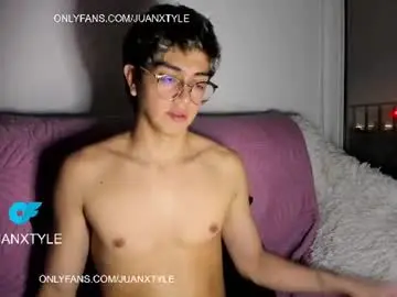 Chaturbate Free Porn Cam of juancamroom