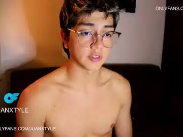 Chaturbate Sex Chat of juancamroom