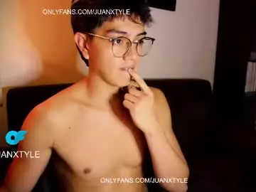 Chaturbate Sex Cam of juancamroom