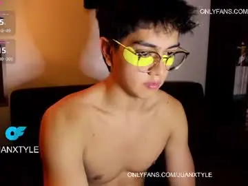 Chaturbate Sex Cam of juancamroom