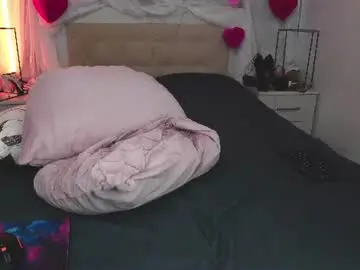 Chaturbate Live Sex Cam of angelika_rouge