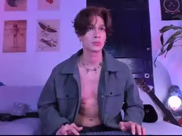 Chaturbate Live Sex Cam of black_skull22