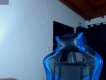 Chaturbate Live Sex Cam of drake_nassir4
