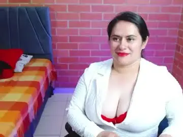 Chaturbate Free Live Porn of paula__117