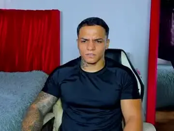 Chaturbate Nude Webcam of alan_vitori
