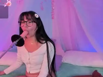 Chaturbate Nude Webcam of alice_cute77