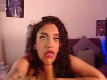 Chaturbate Watch Live Sex Cams of cata_greenn