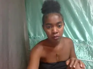 Chaturbate Best live sex cam show of sylvanaah