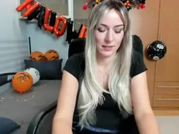 Chaturbate Free Porn Cam of yullisweetyy