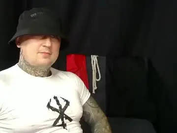 Chaturbate Live Sex Cam of devilwithtats