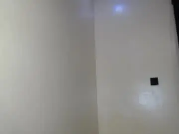 Chaturbate Live Sex Cam of petitexxgoddess