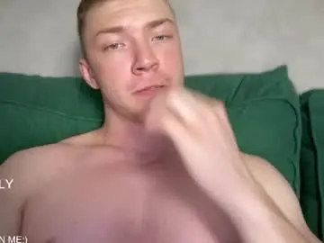 Chaturbate Free Porn Cam of pimple_gang