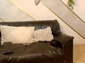 Chaturbate Live Sex Cam of camila_knox