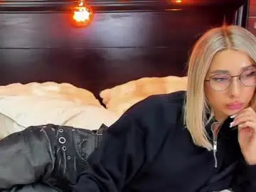 Chaturbate Live Sex of christyna_ross