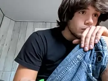 Chaturbate Free Live Porn of hunglikecrazyy