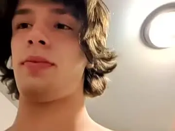 Chaturbate Live Sex Cam of hunglikecrazyy