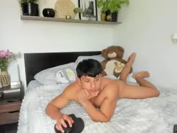 Chaturbate Free Porn Cam of mash_angelo