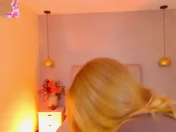 Chaturbate Live Sex Cam of miss__carrot