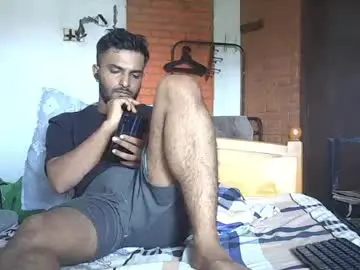 Chaturbate Live Porn of spicybuoy
