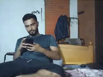 Chaturbate Live Sex Cam of spicybuoy
