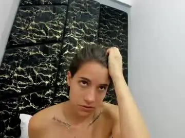 Chaturbate Adult Video Chat of miacours