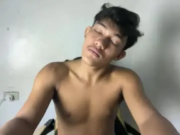 Chaturbate Free Porn Cam of yourstreetguy_kenneth