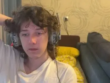 Chaturbate Live Sex Cam of alek_trika