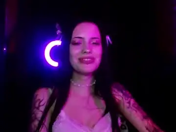 Chaturbate Adult Webcam of alluring_silk