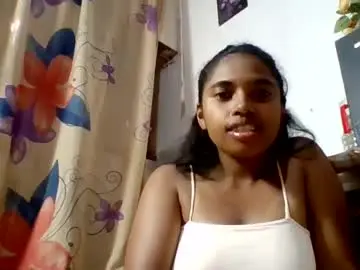 Chaturbate Live Sex Cam of linarosee